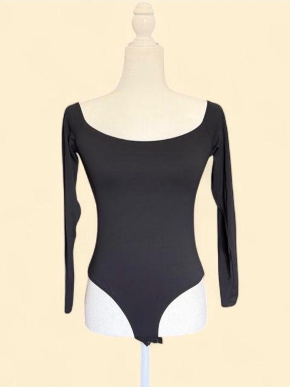 Black Long-Sleeve Scoop Neck Bodycon Bodysuit